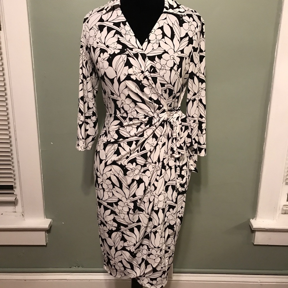 Liz Claiborne 3/4 sleeve wrap dress
